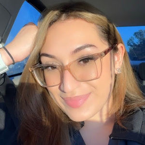 Meet your Posher, Ashley